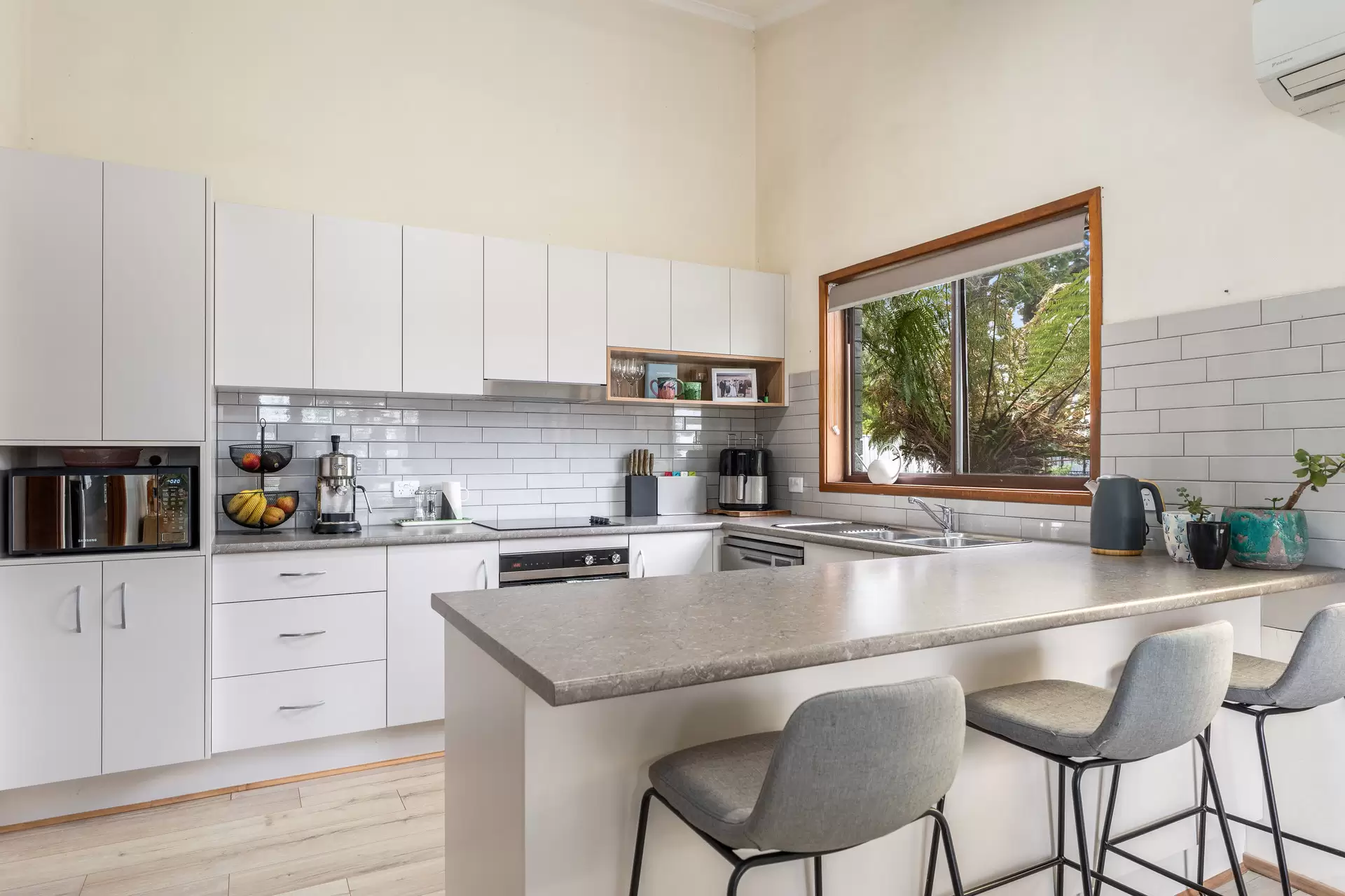 9 Main Street, Robertson Sold by Drew Lindsay Sotheby's International Realty - image 6