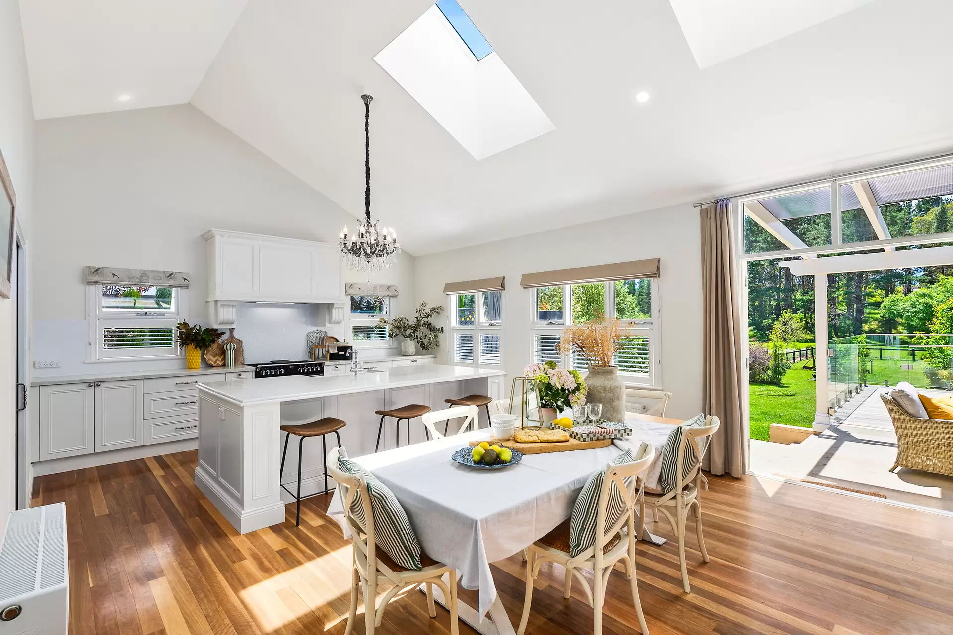 22 Holly Road, Burradoo Sold by Drew Lindsay Sotheby's International Realty - image 3