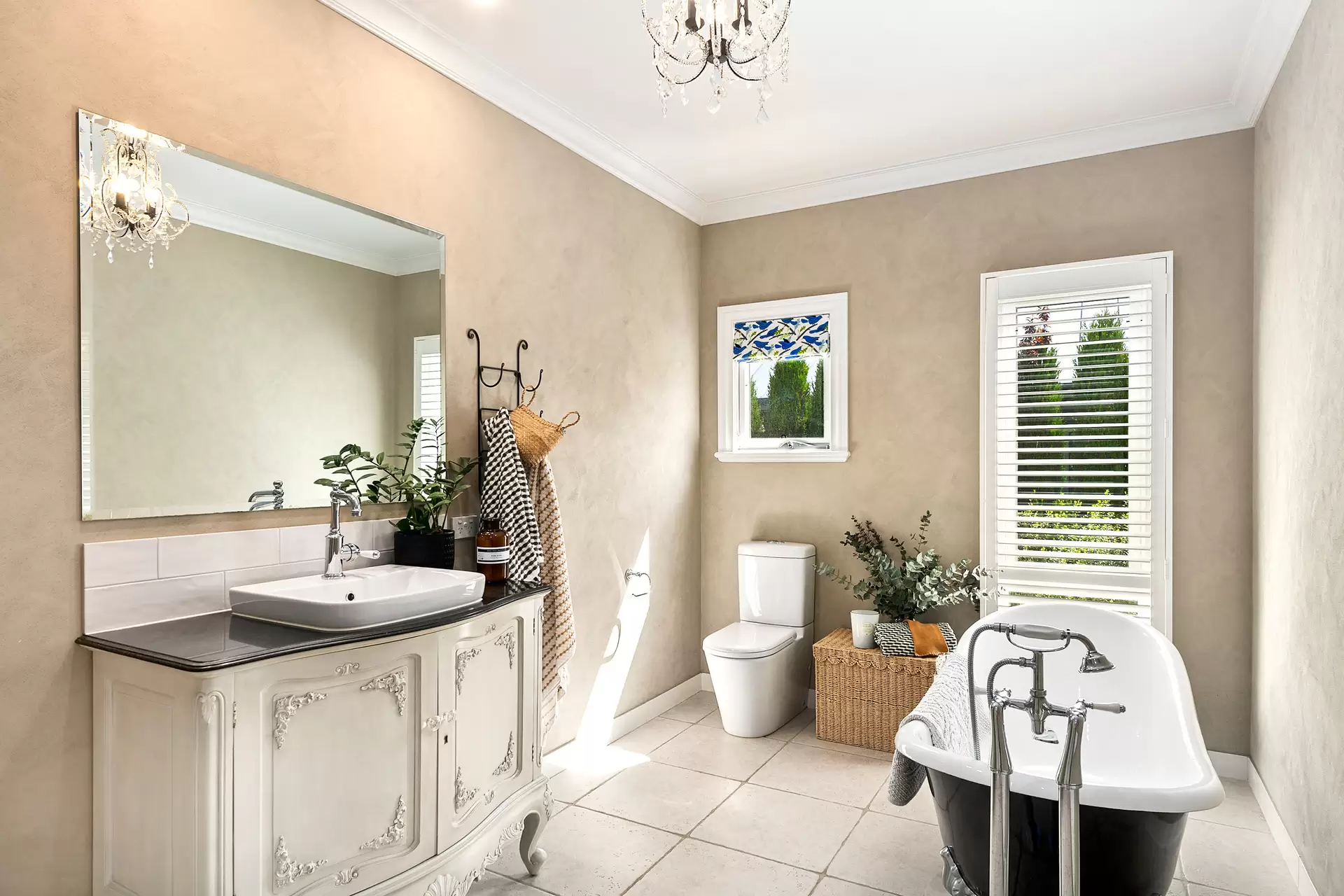 22 Holly Road, Burradoo Sold by Drew Lindsay Sotheby's International Realty - image 12