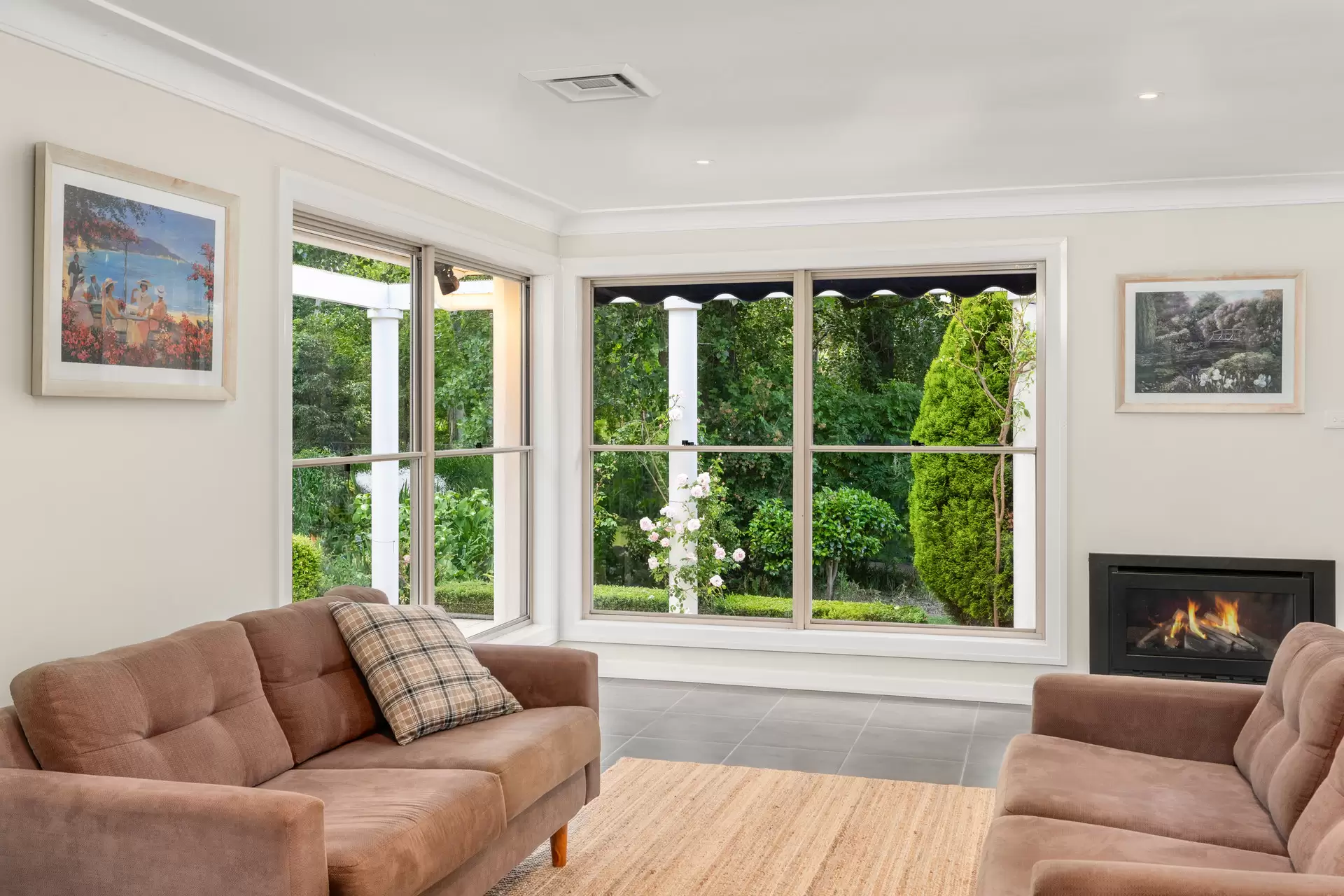 20 Hopewood Road, Bowral Sold by Drew Lindsay Sotheby's International Realty - image 3