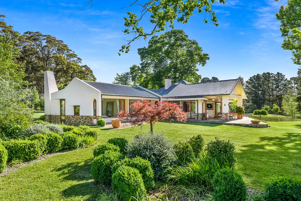 1035 Meryla Road, Meryla Sold by Drew Lindsay Sotheby's International Realty