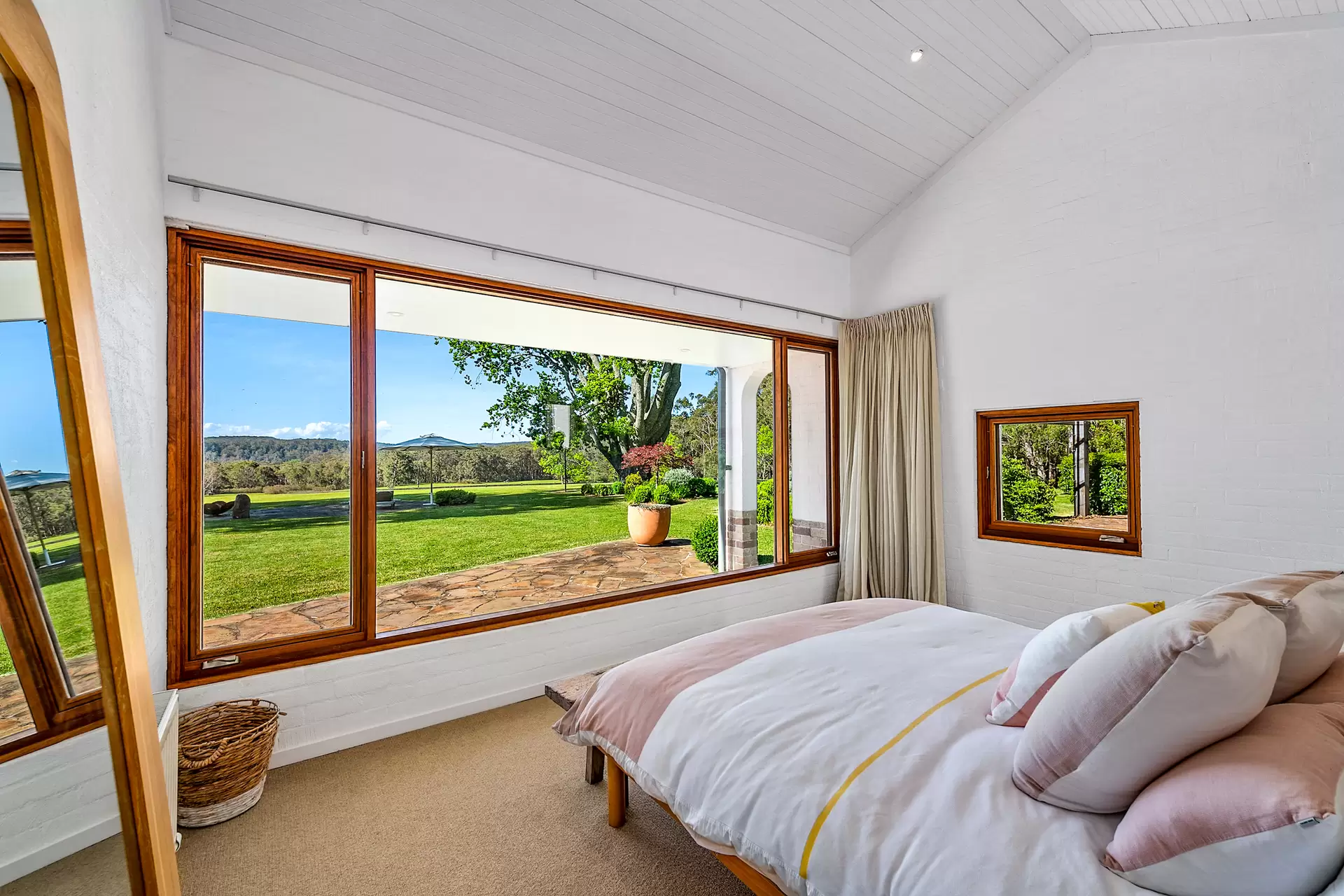 1035 Meryla Road, Meryla Sold by Drew Lindsay Sotheby's International Realty - image 8