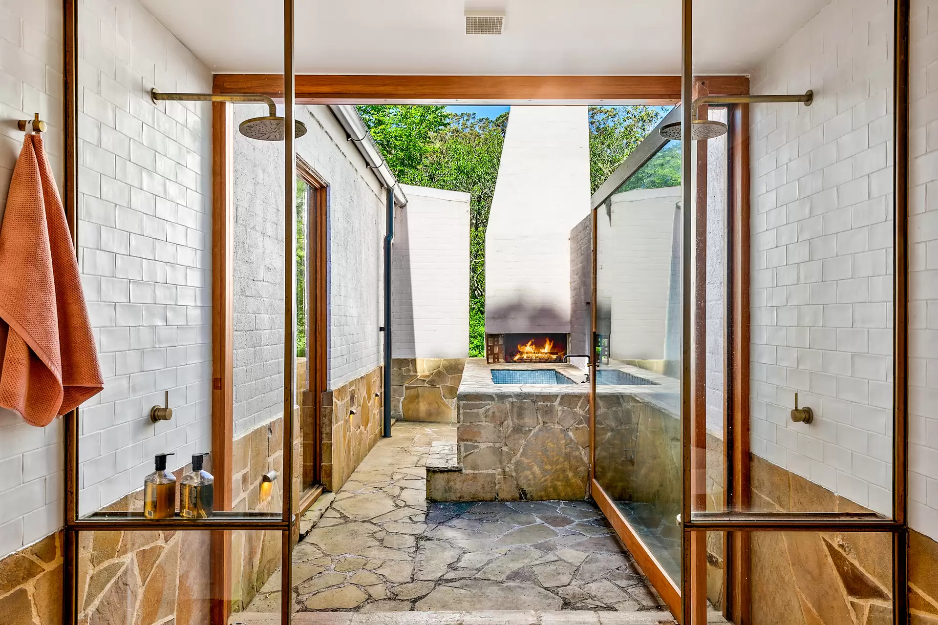 1035 Meryla Road, Meryla Sold by Drew Lindsay Sotheby's International Realty - image 10