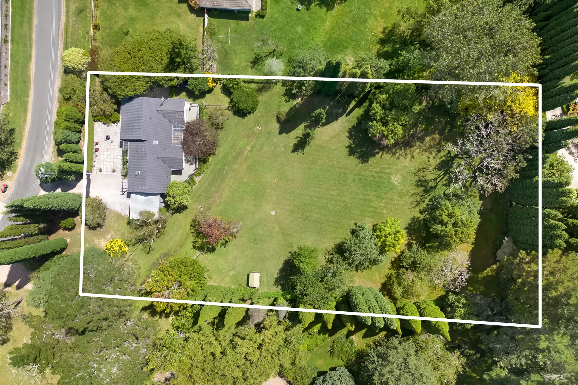 6 Holly Road, Burradoo Sold by Drew Lindsay Sotheby's International Realty - image 11