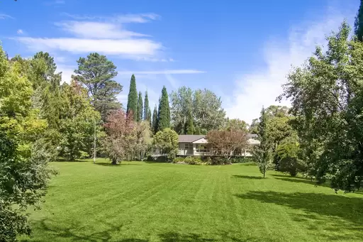 6 Holly Road, Burradoo Sold by Drew Lindsay Sotheby's International Realty