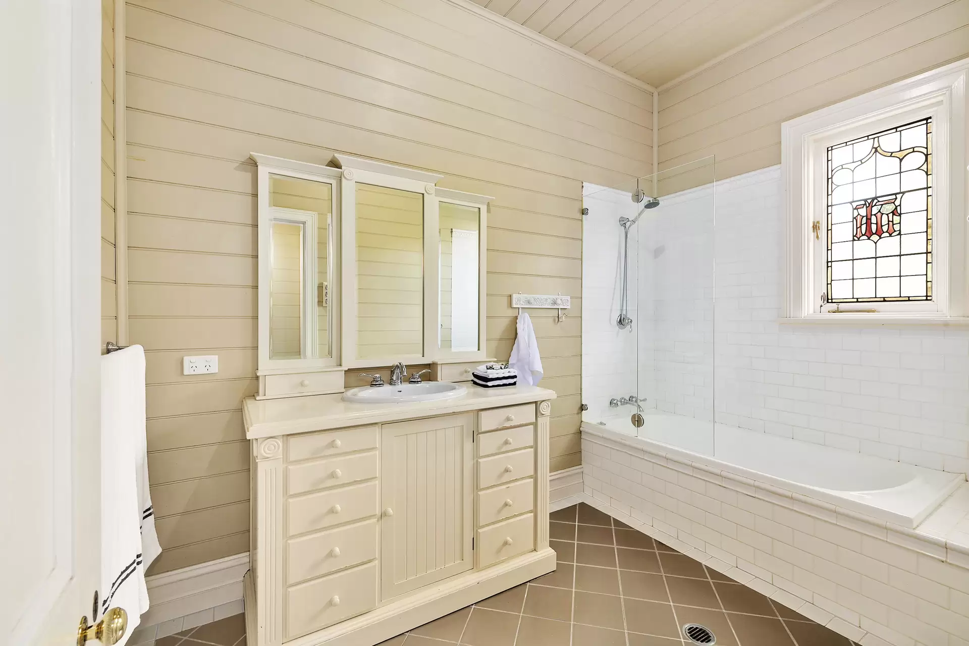35 Charlton Close, Bowral Sold by Drew Lindsay Sotheby's International Realty - image 13