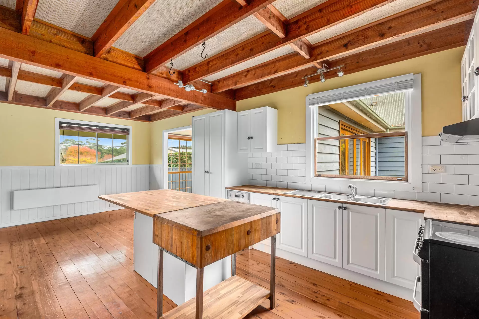 12 Swan Street, Robertson Sold by Drew Lindsay Sotheby's International Realty - image 7