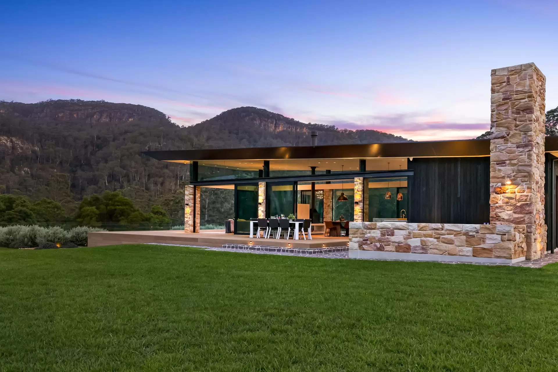 Barrengarry For Sale by Drew Lindsay Sotheby's International Realty - image 2