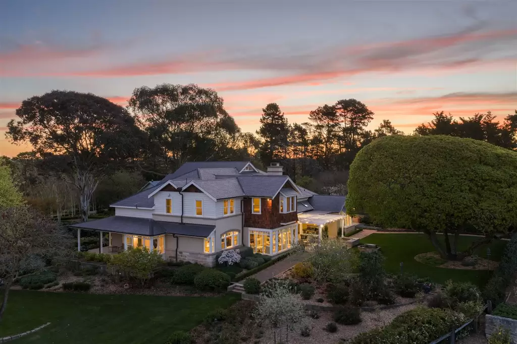 35 Mandemar Lane, Mandemar Sold by Drew Lindsay Sotheby's International Realty