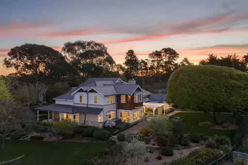 35 Mandemar Lane, Mandemar Sold by Drew Lindsay Sotheby's International Realty