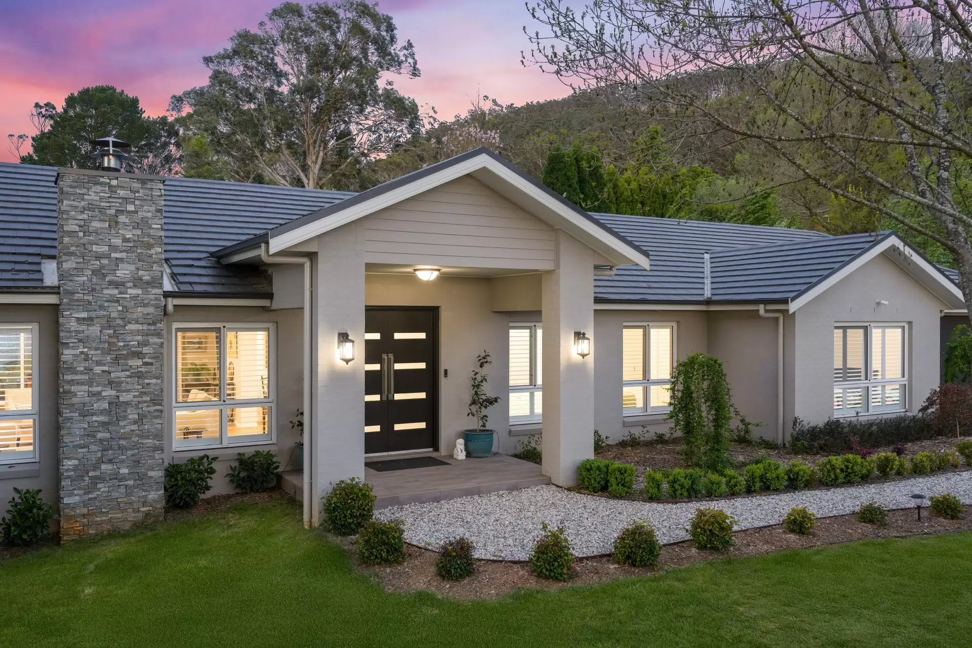 16 Cliff Street, Bowral Sold by Drew Lindsay Sotheby's International Realty - image 1