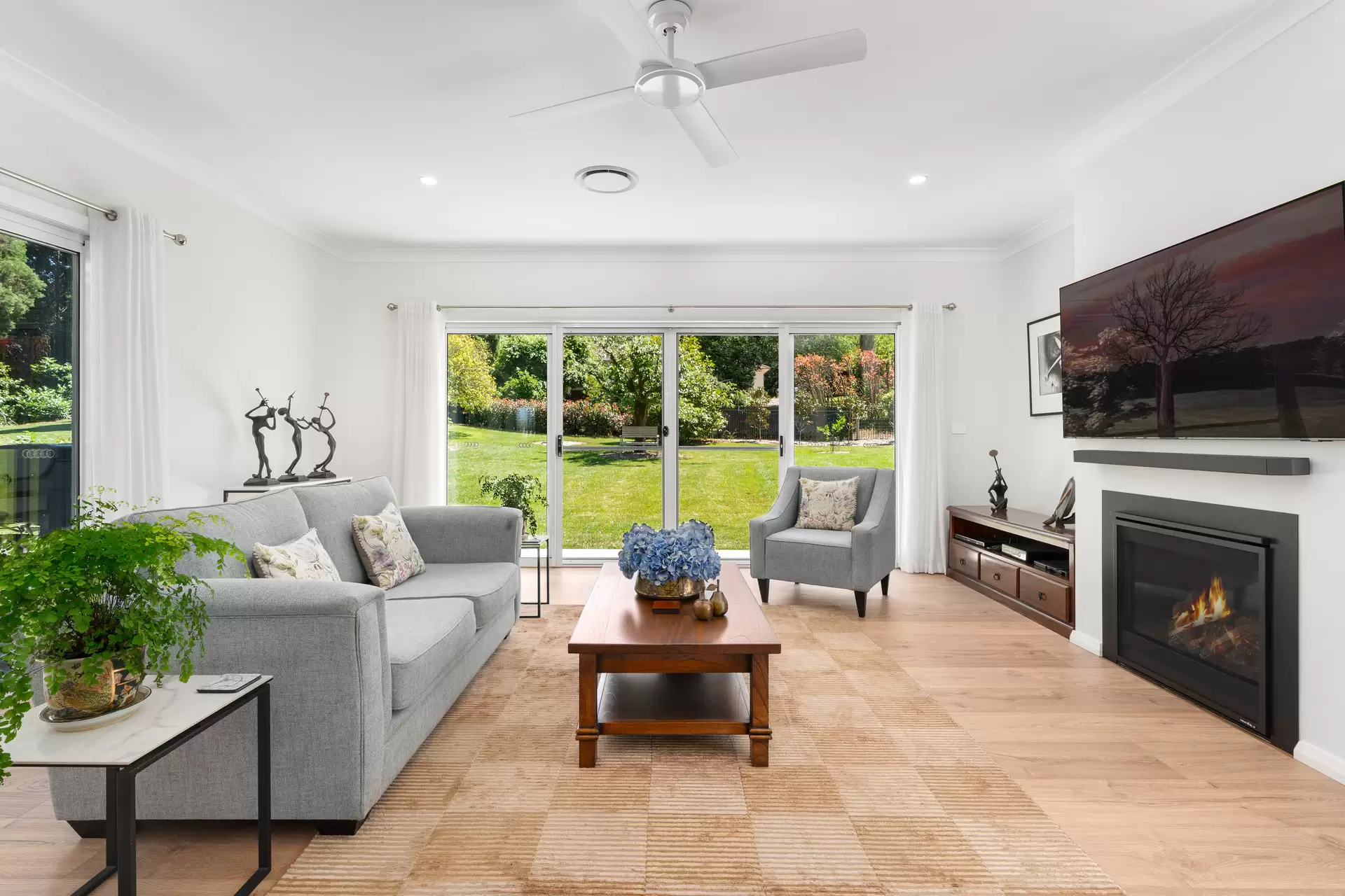 16 Cliff Street, Bowral Sold by Drew Lindsay Sotheby's International Realty - image 3