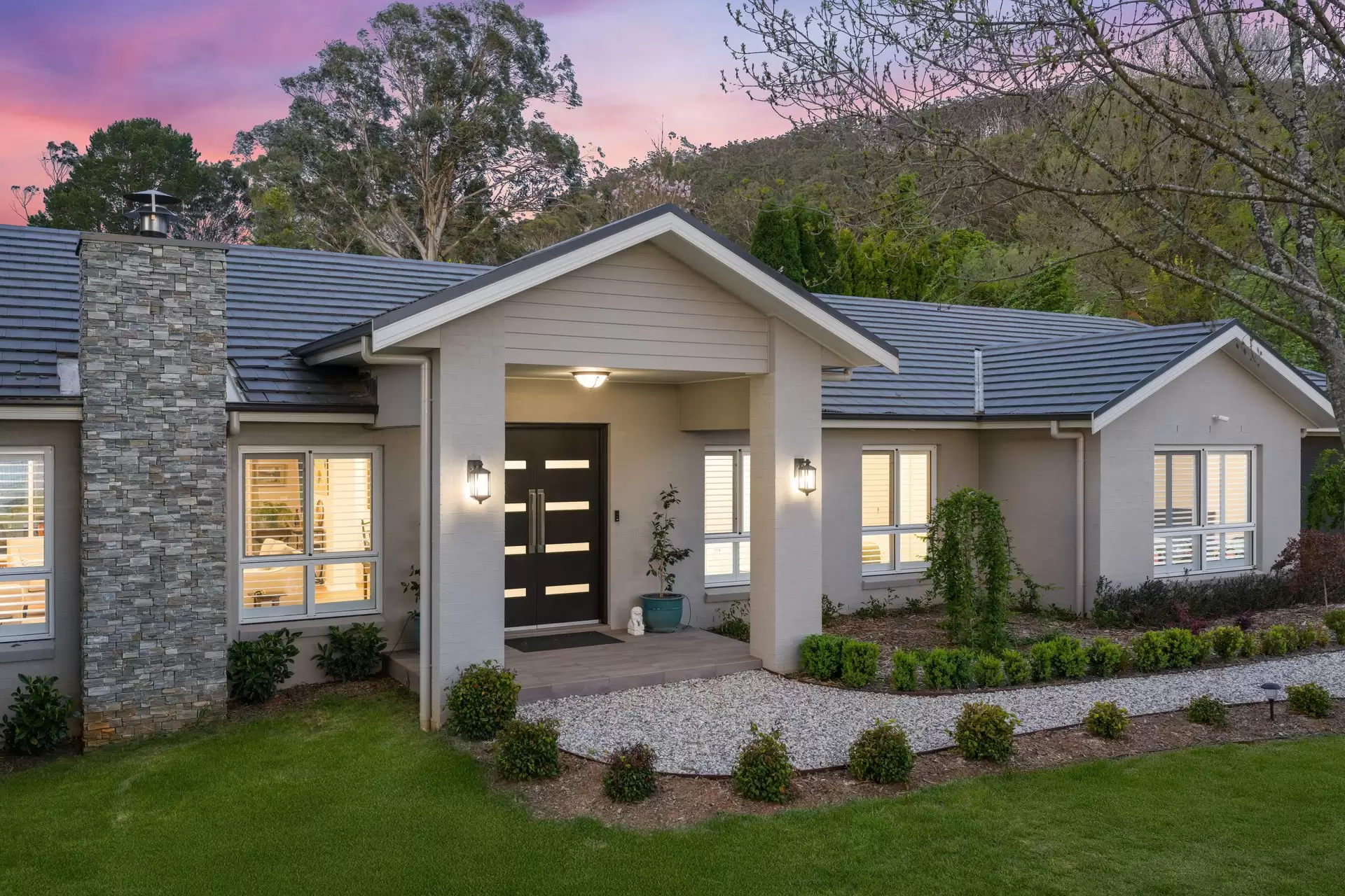16 Cliff Street, Bowral Sold by Drew Lindsay Sotheby's International Realty - image 1
