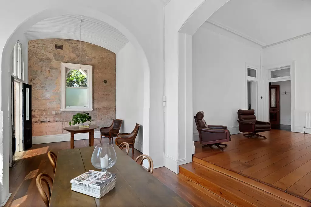Mittagong For Sale by Drew Lindsay Sotheby's International Realty