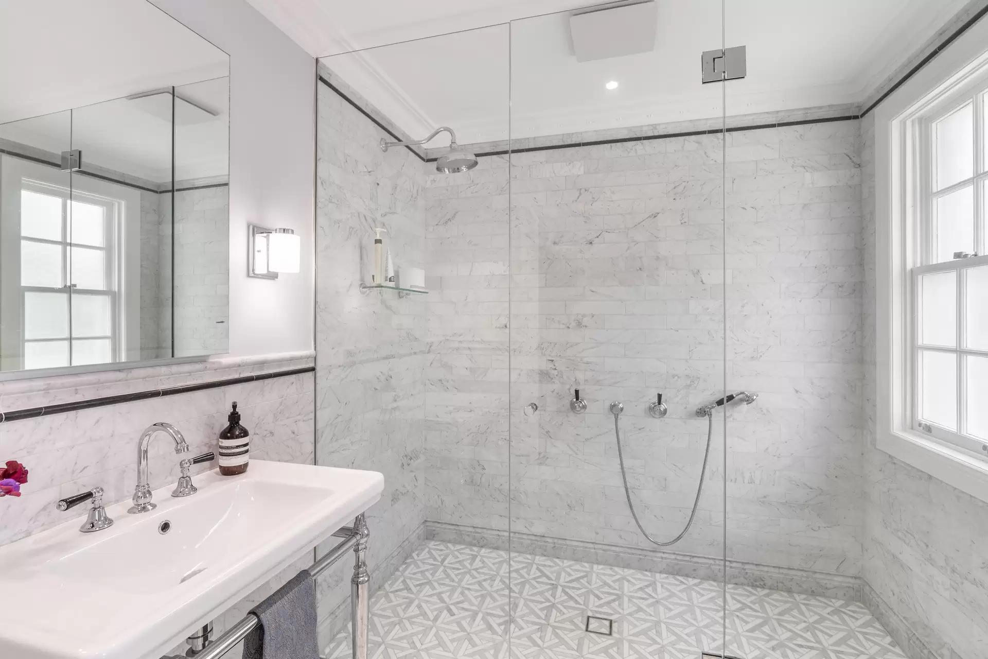 2 Greyleaves Avenue, Burradoo Sold by Drew Lindsay Sotheby's International Realty - image 18