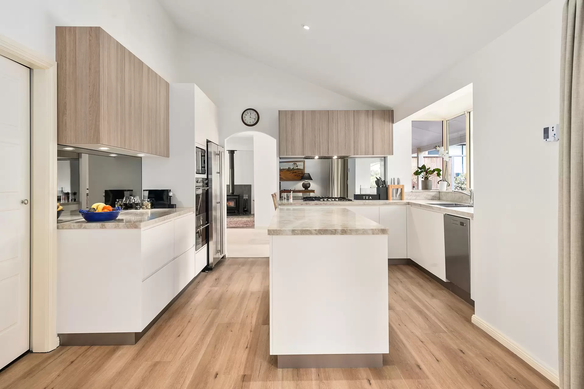 33 Phillip Street, Burradoo For Sale by Drew Lindsay Sotheby's International Realty - image 11