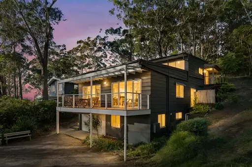 12 Booderee Avenue, Hyams Beach For Sale by Drew Lindsay Sotheby's International Realty
