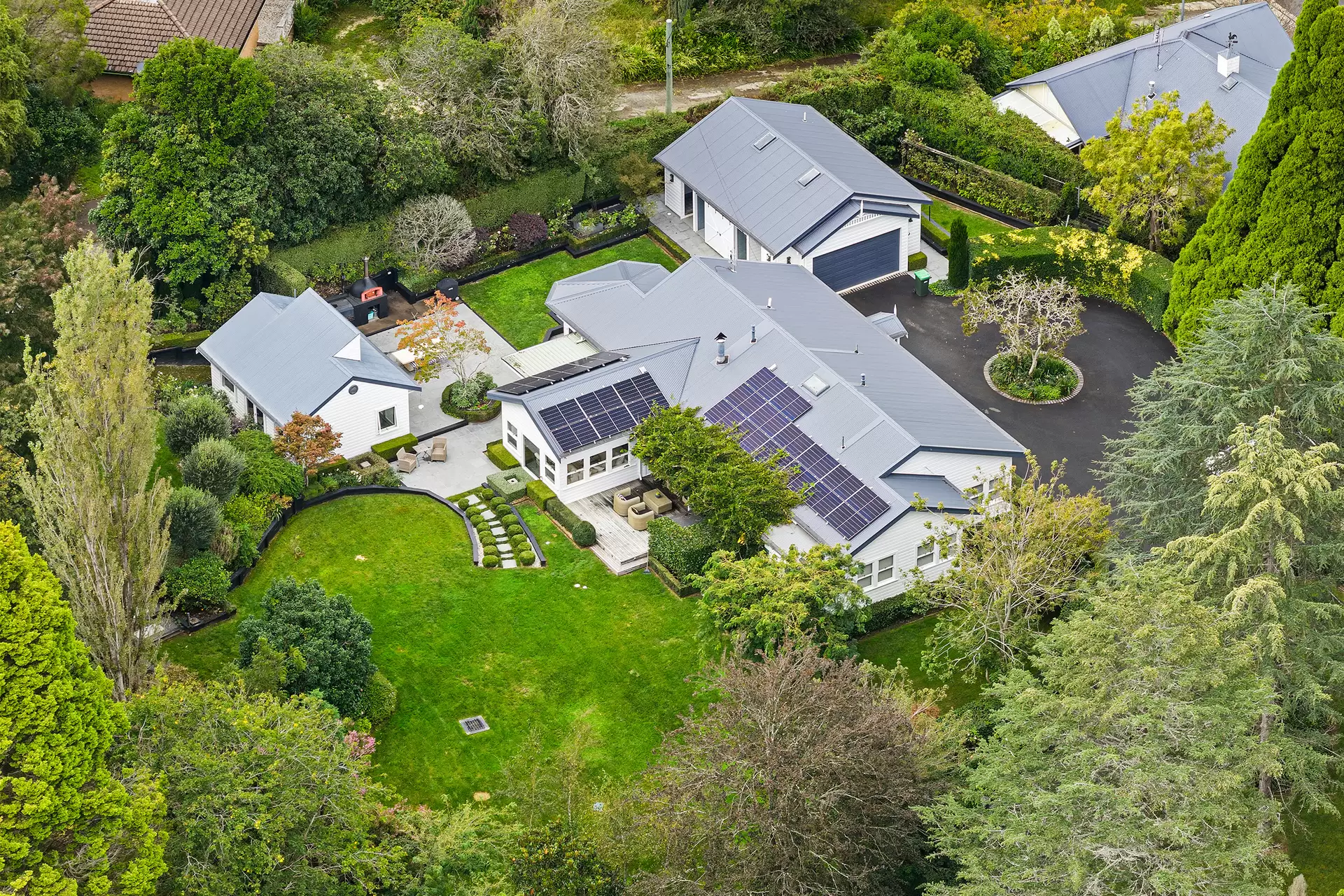13 Hamilton Avenue, Bowral For Sale by Drew Lindsay Sotheby's International Realty - image 4