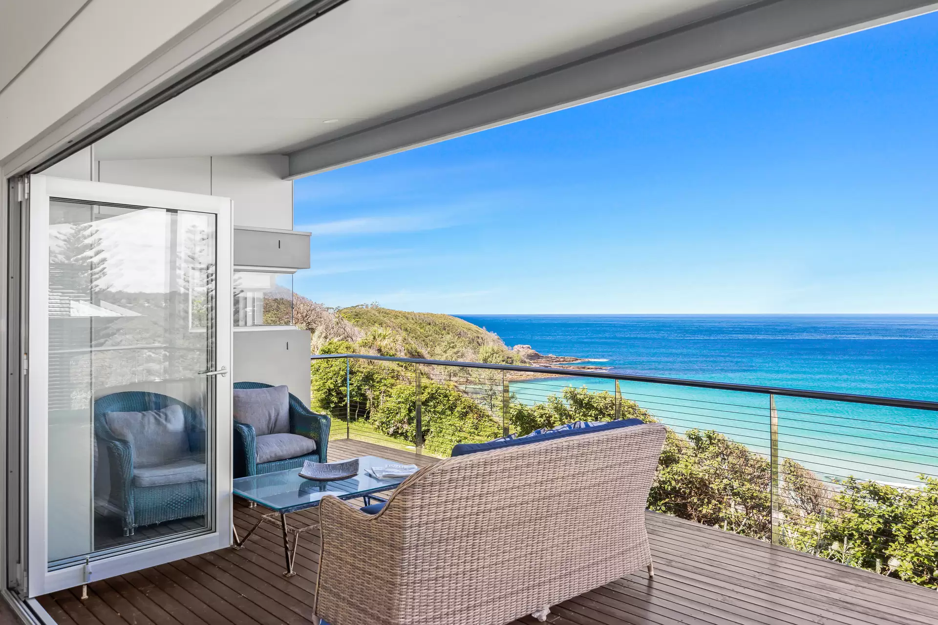 154 Mitchell Parade, Mollymook Beach For Sale by Drew Lindsay Sotheby's International Realty - image 2