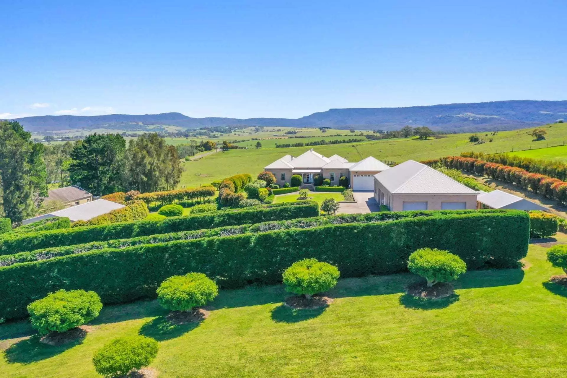 9 Corks Lane, Milton For Sale by Drew Lindsay Sotheby's International Realty - image 1