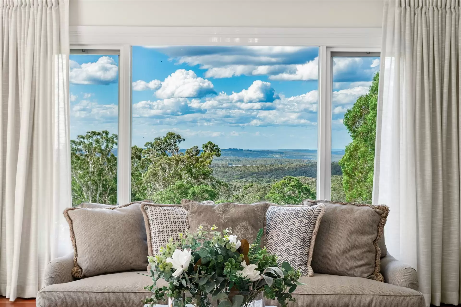15 Gibraltar Road, Bowral Sold by Drew Lindsay Sotheby's International Realty - image 8