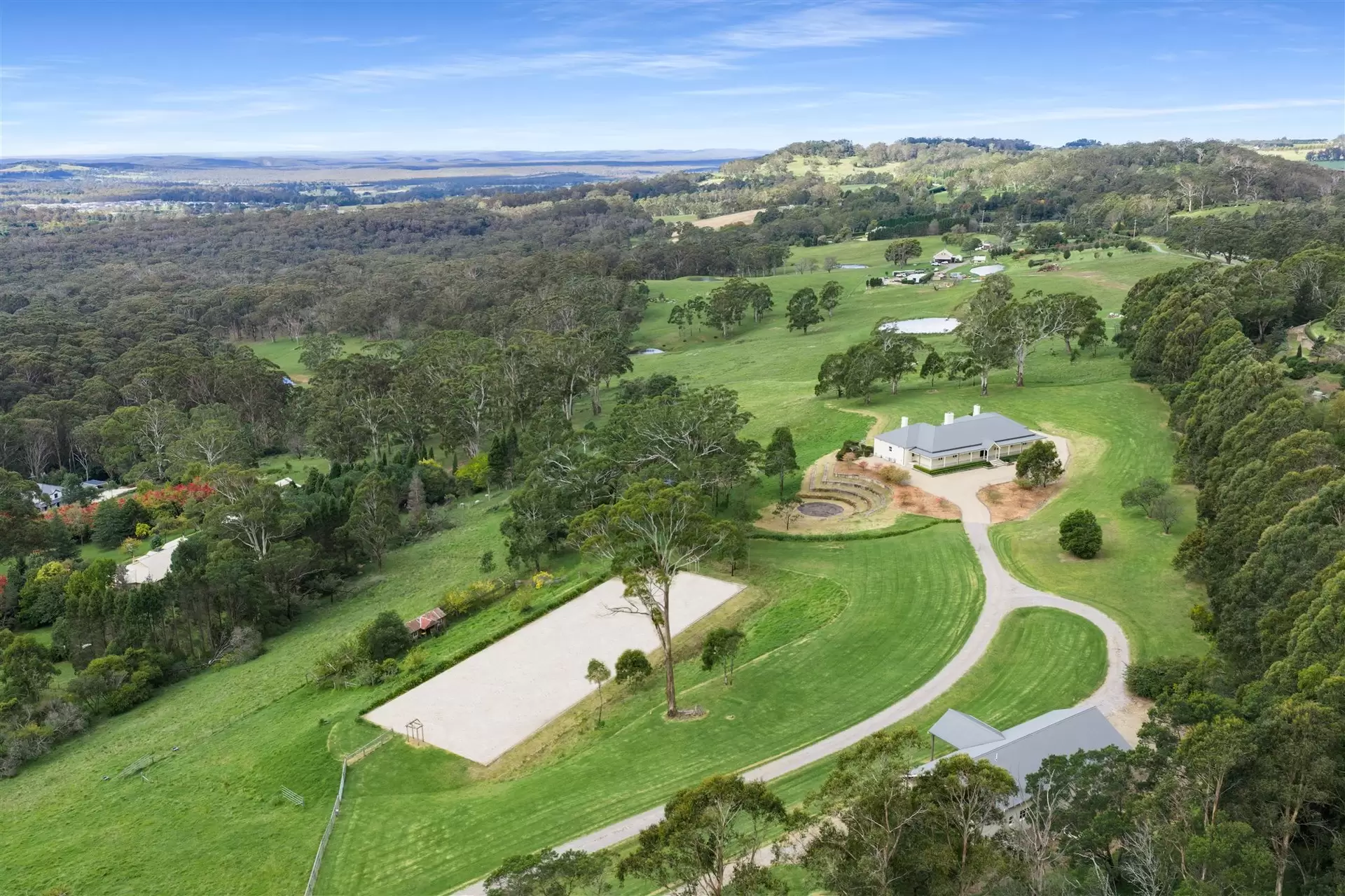 15 Gibraltar Road, Bowral Sold by Drew Lindsay Sotheby's International Realty - image 4