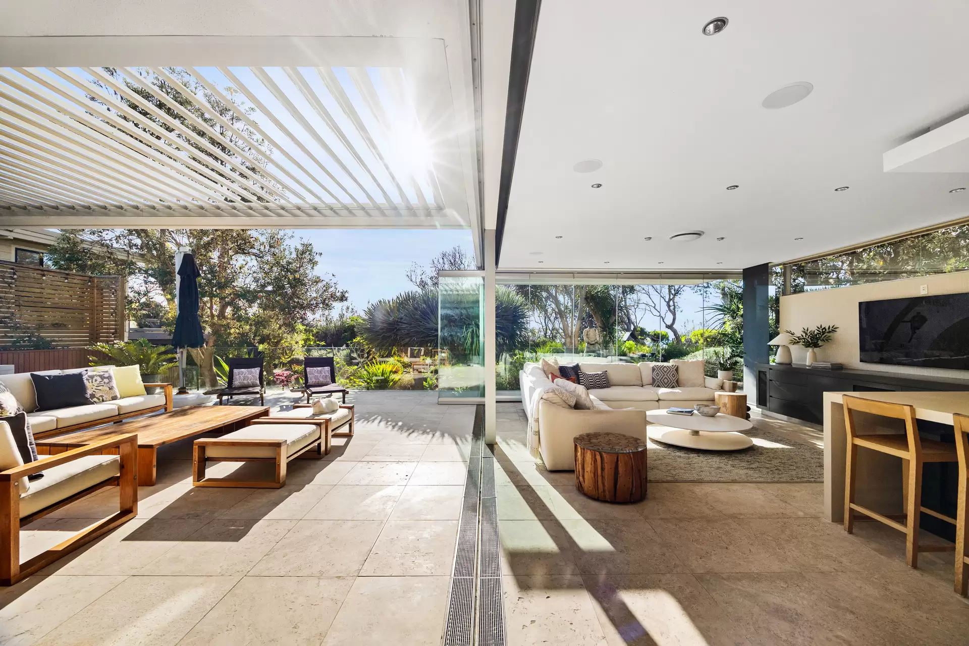 66 Mitchell Parade, Mollymook Beach For Sale by Drew Lindsay Sotheby's International Realty - image 7