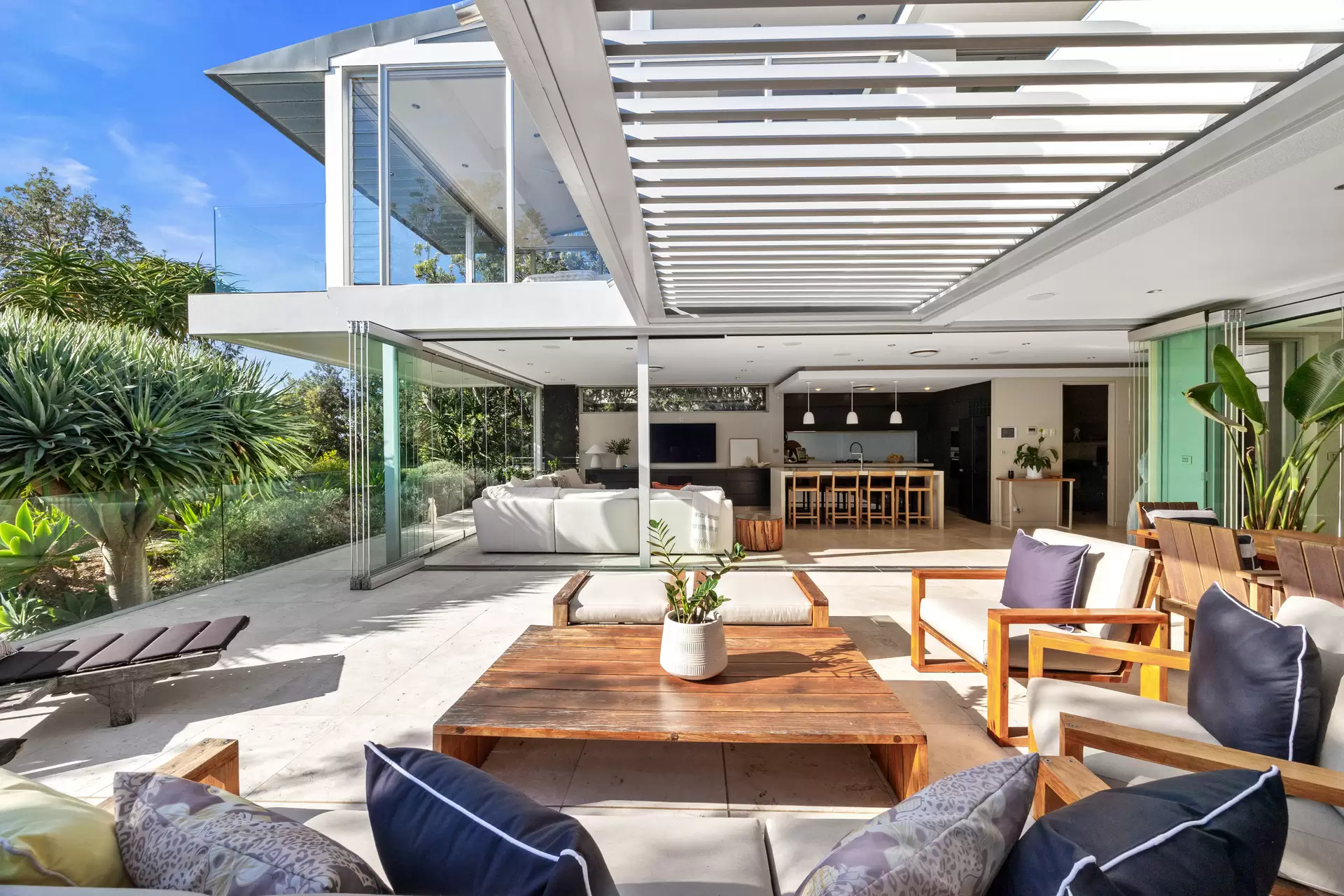 66 Mitchell Parade, Mollymook Beach For Sale by Drew Lindsay Sotheby's International Realty - image 9