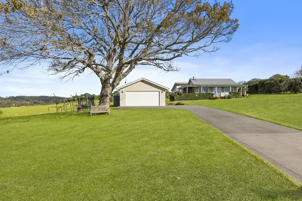 34  Hobbs Lane, Woodstock For Sale by Drew Lindsay Sotheby's International Realty
