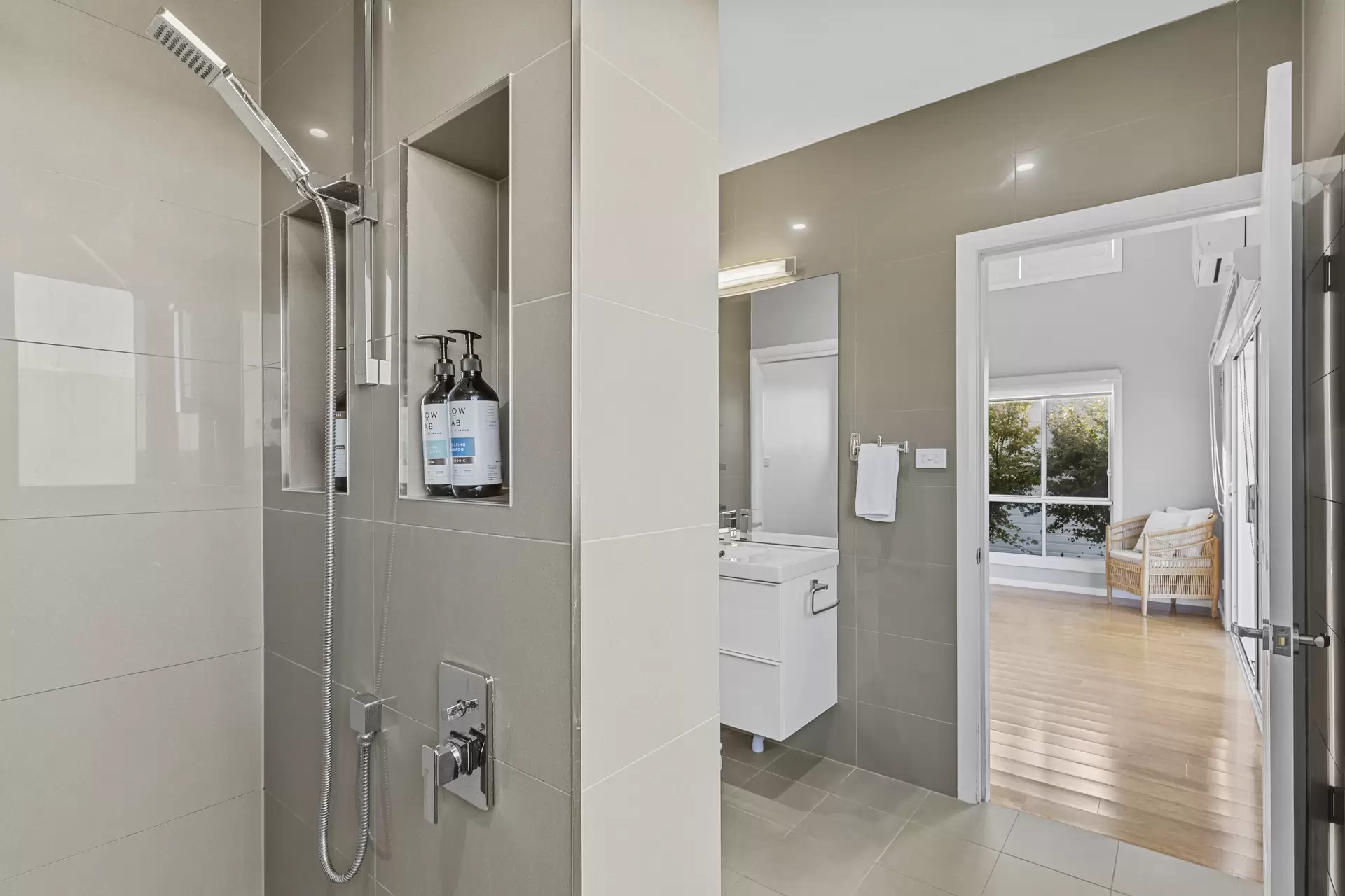 34  Hobbs Lane, Woodstock For Sale by Drew Lindsay Sotheby's International Realty - image 16