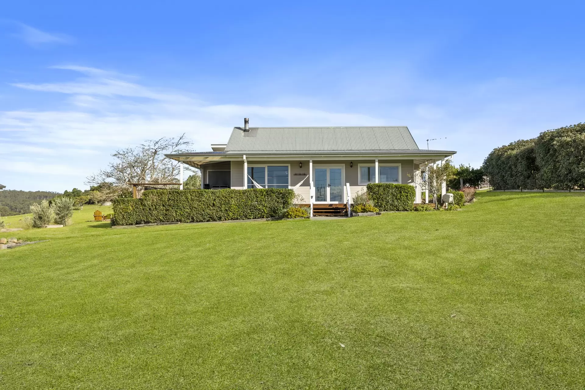 34  Hobbs Lane, Woodstock For Sale by Drew Lindsay Sotheby's International Realty - image 2