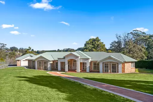 3 May Street, Robertson For Sale by Drew Lindsay Sotheby's International Realty