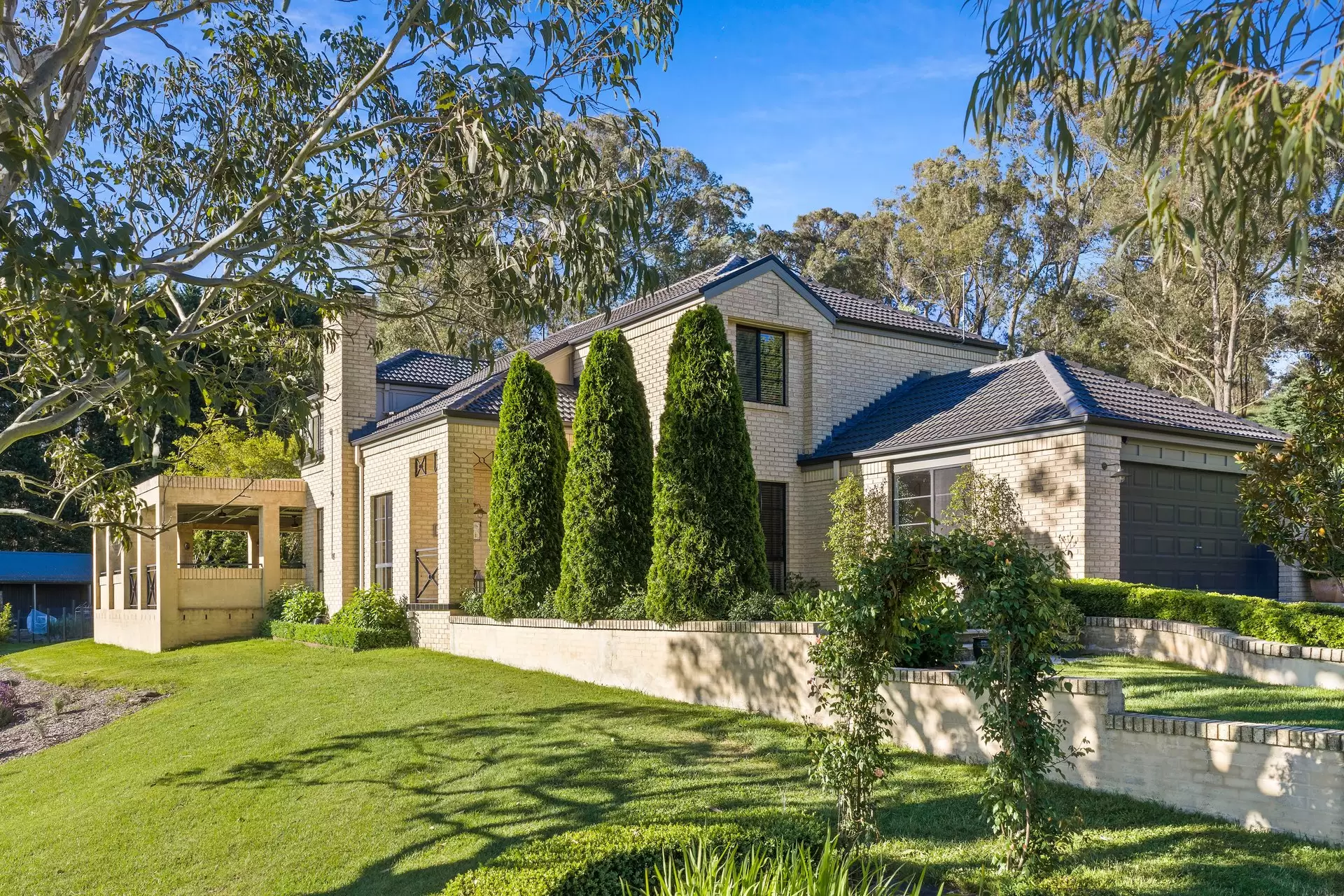 13 Carisbrooke Row, Bowral For Sale by Drew Lindsay Sotheby's International Realty - image 2