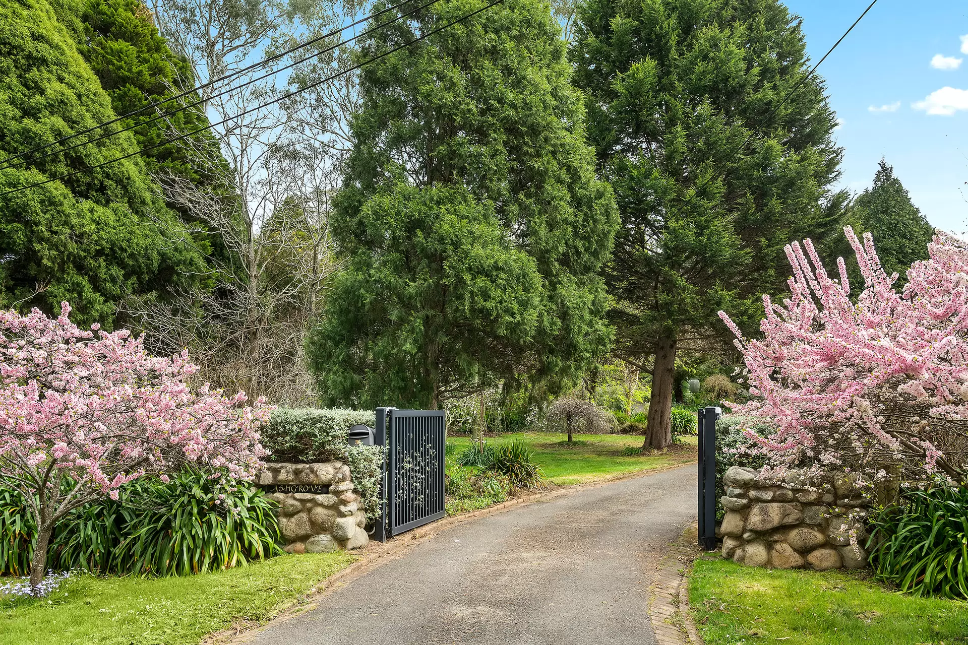 36 Eridge Park Road, Burradoo For Sale by Drew Lindsay Sotheby's International Realty - image 3