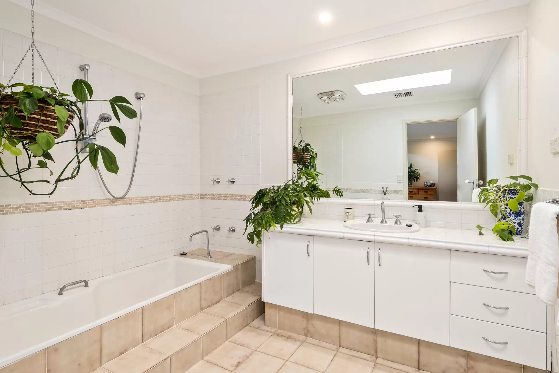 36 Eridge Park Road, Burradoo For Sale by Drew Lindsay Sotheby's International Realty - image 10