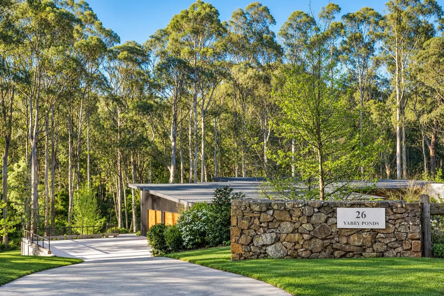 26 Kimberley Drive, Bowral For Sale by Drew Lindsay Sotheby's International Realty - image 4