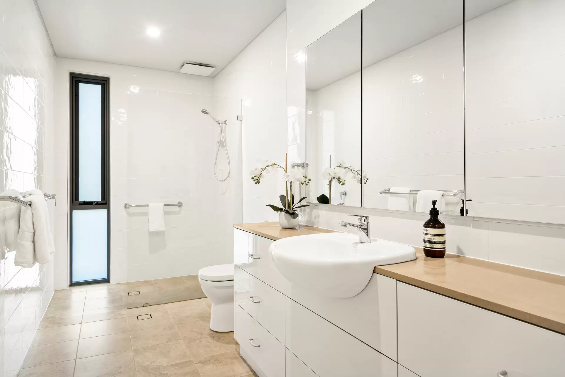 26 Kimberley Drive, Bowral For Sale by Drew Lindsay Sotheby's International Realty - image 11