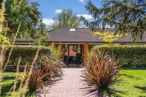 6 Church Road, Moss Vale For Sale by Drew Lindsay Sotheby's International Realty